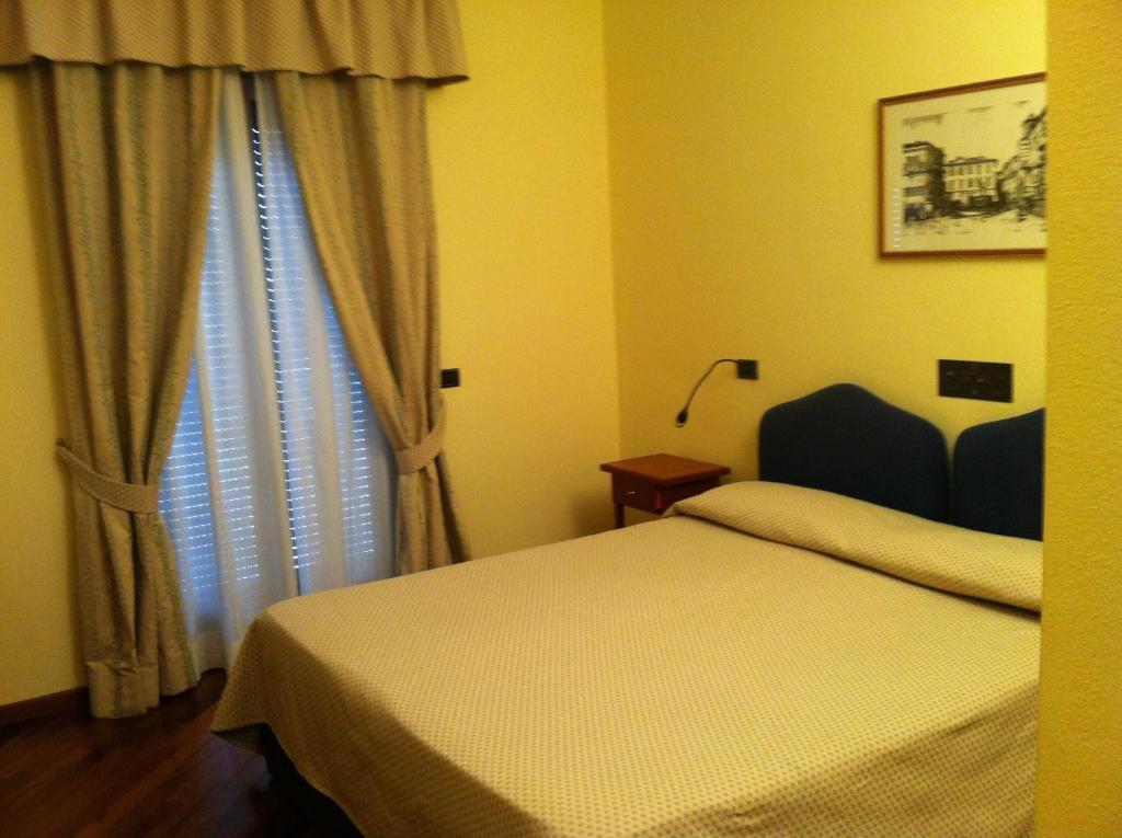Hotel Il Cigno Перуджа Стая снимка